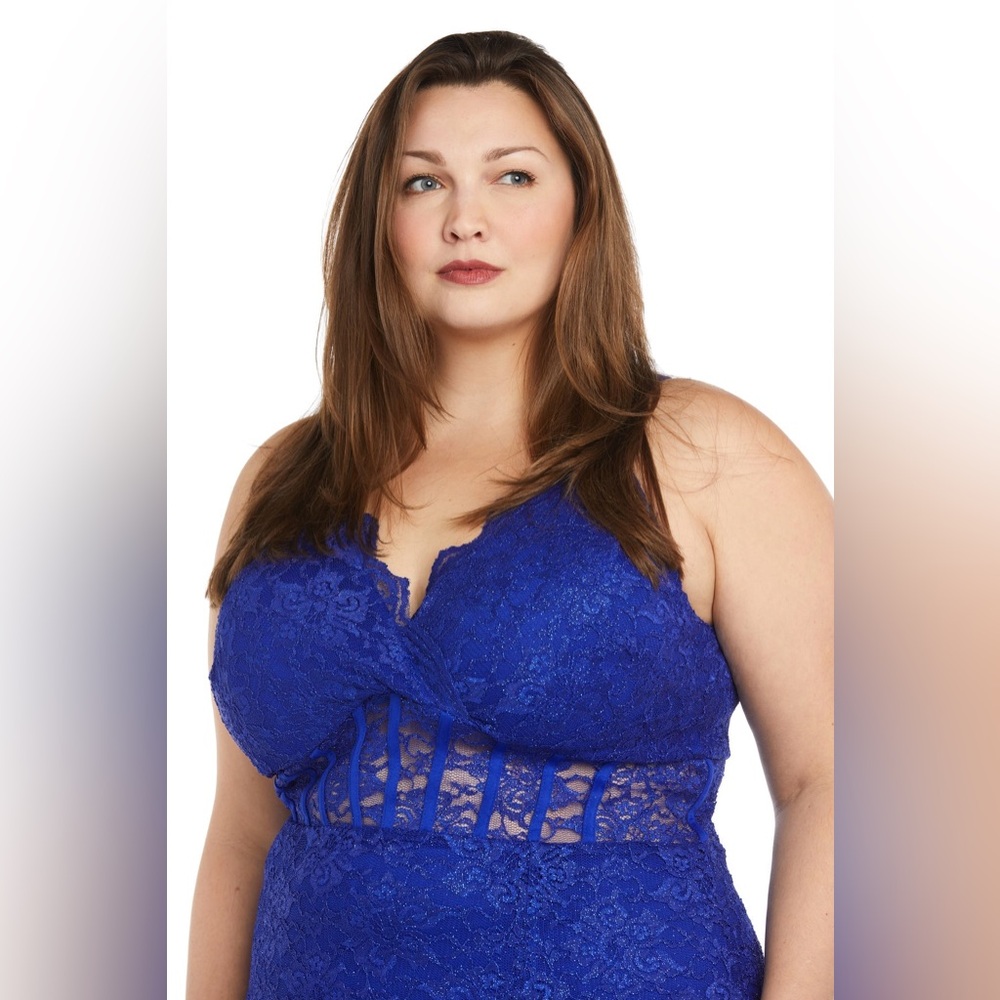 Plus Dress 💙 - Picture 4 of 12